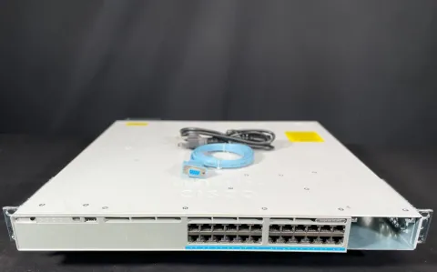 Cisco Catalyst 9300 24-port mGig UPOE Switch