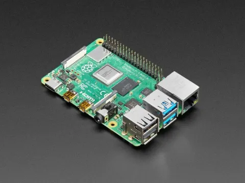 Raspberry Pi 4 8GB Endüstriyel Kasa ve Güç Kiti