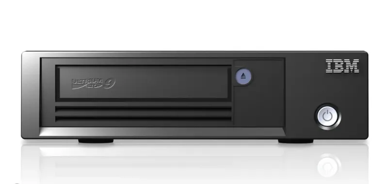 IBM LTO Ultrium 9 Half-Height SAS Tape Drive (Dahili)